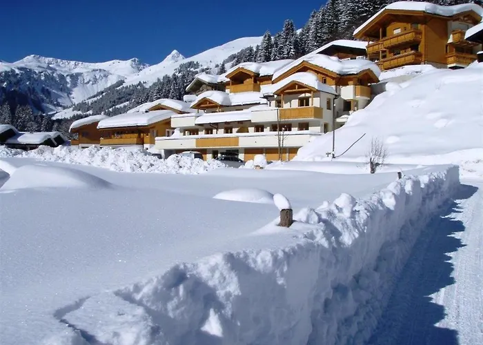 シャレー In Near Lift *