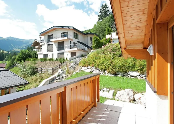 In Near Lift シャレー ザールバッハ・ヒンターグレム